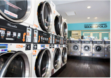 WASH&HOLD 新宿小滝橋店
